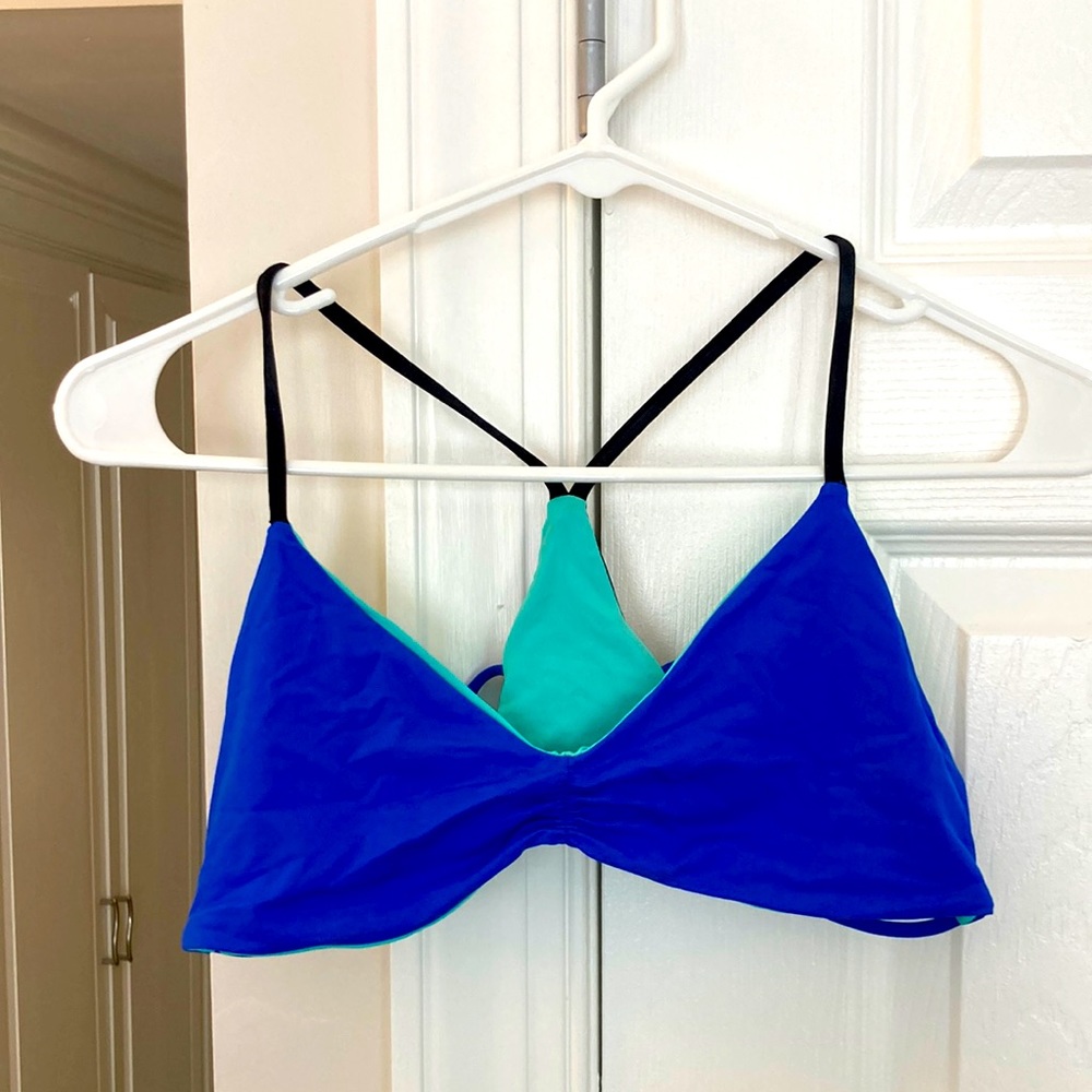 Strappy reversible bikini top. Great condition! Size small.
